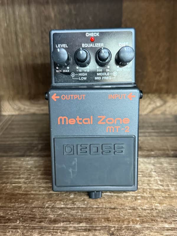 Boss MT-2 Metal Zone (Silver Label) 1991 - Present - Black