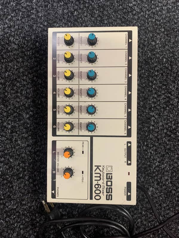 Boss KM-600 Keyboard Mixer 1980s - White