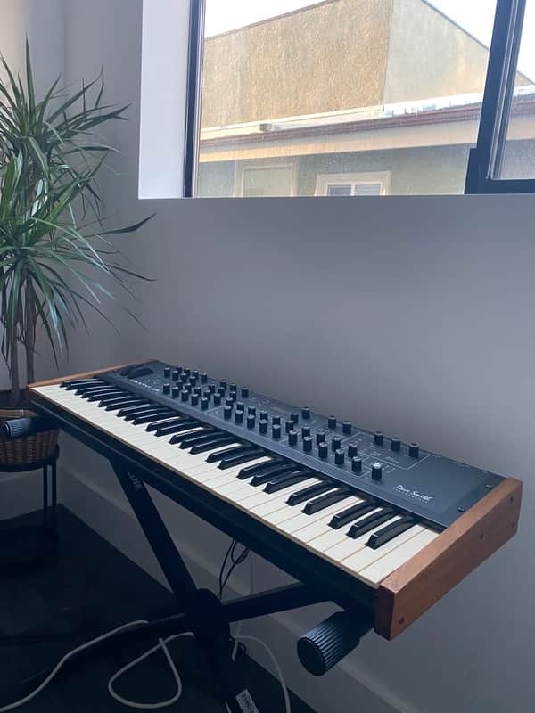 Dave Smith Instruments Prophet 08 PE 61-Key 8-Voice Polyphonic Synthesizer 2009 - 2015 - Black with Wood Sides