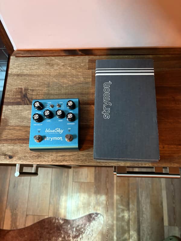 Strymon Blue Sky Reverberator V2 2022 - Present - Blue
