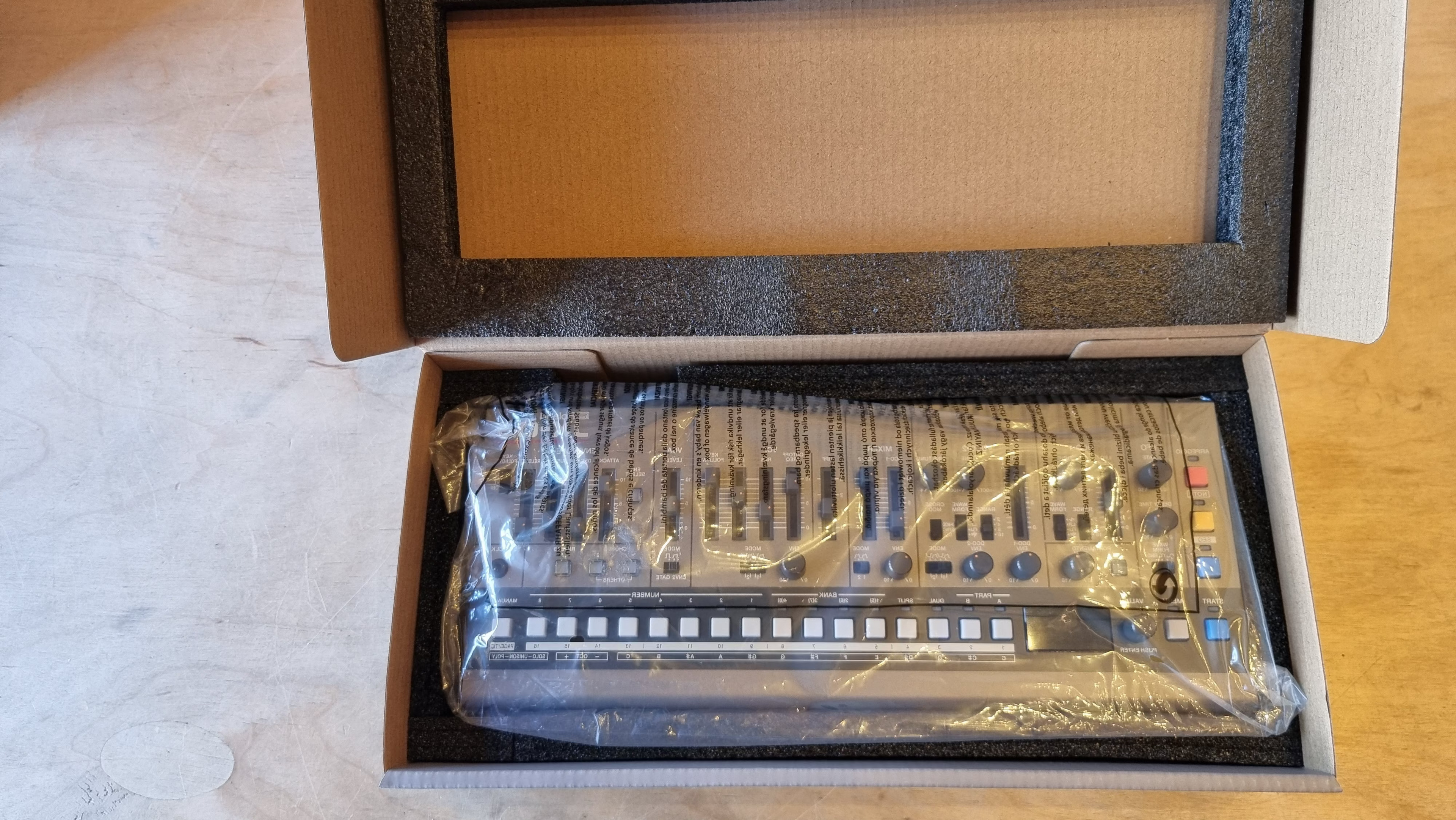Roland JX-08 Boutique Series JX-8P Sound Module, keyboard synthesizer instrument