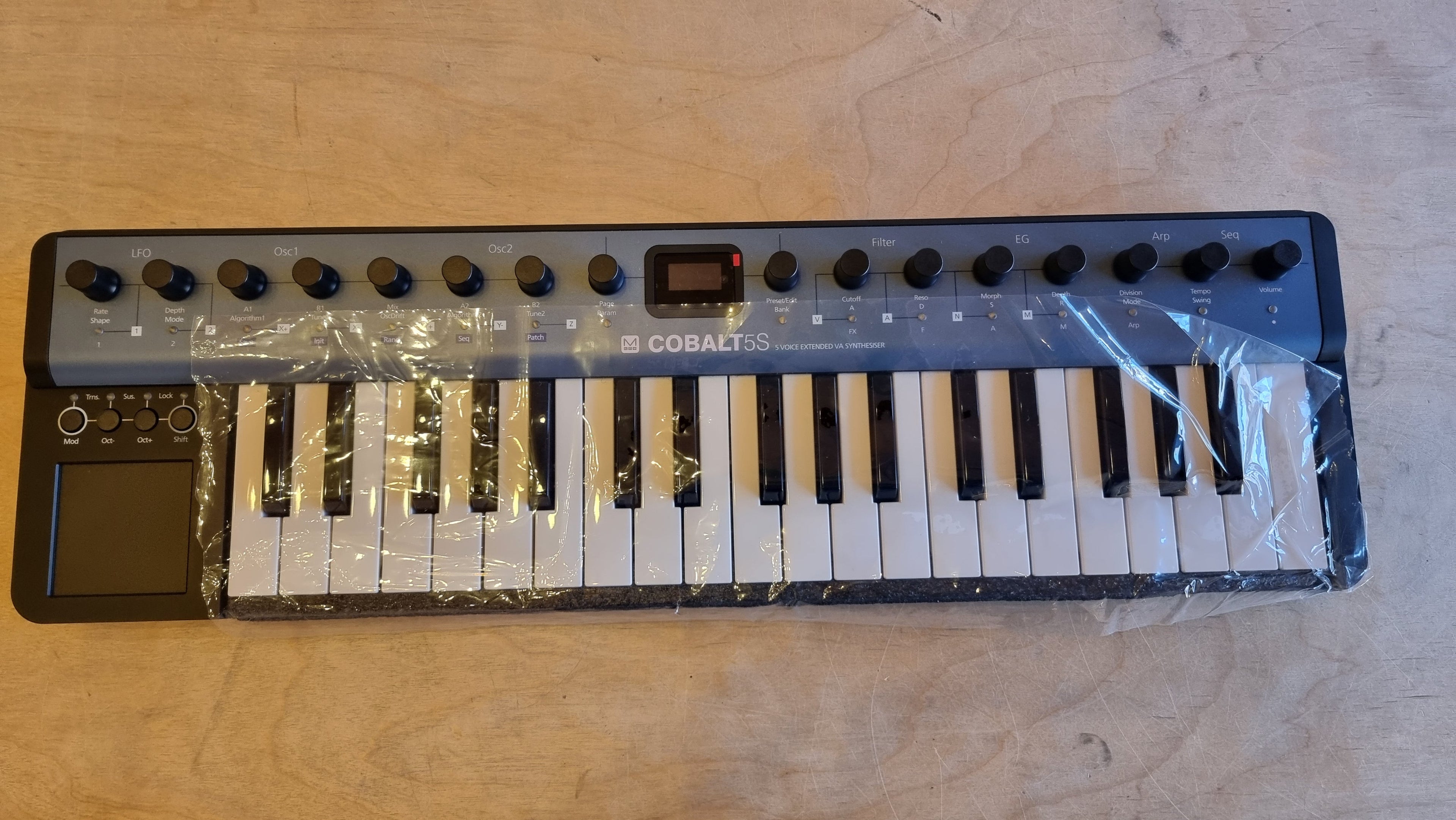 Modal Electronics Cobalt5S 5 Voice 37-key Virtual-analogue, keyboard synthesizer instrument