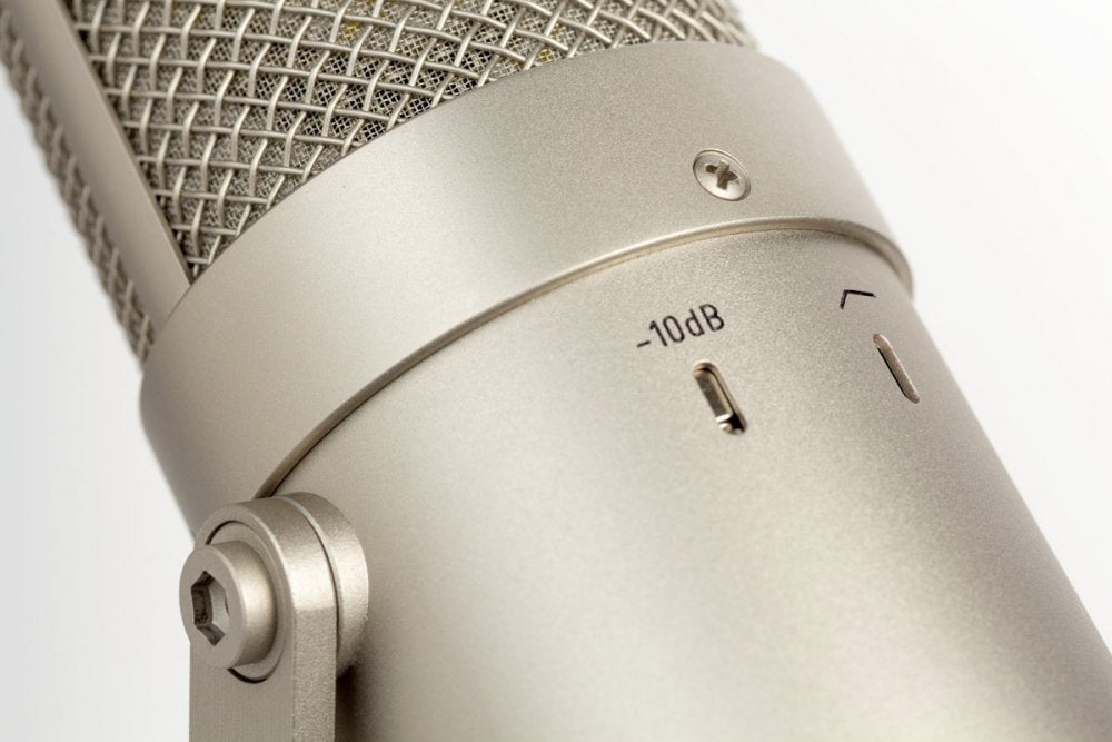 NEUMANN U 47 fet Collector's Edition — Microphone, studio recording microphone body