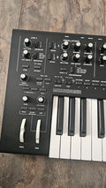 Moog Messenger 32-Key Monophonic Synthesizer 2025 - Present - Black