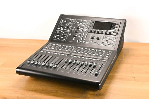 Midas M32R 40-Channel Digital Mixing Console CG01ZAJ