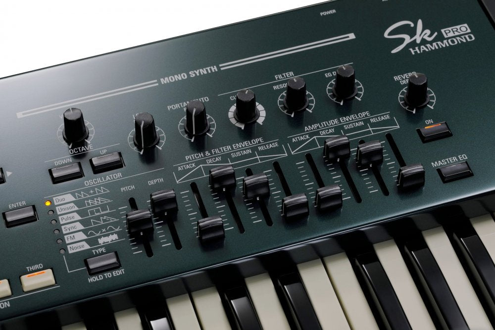 HAMMOND SK PRO 61 — Synthesizer