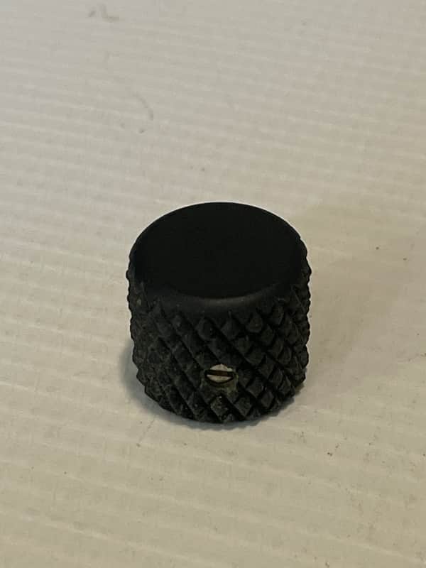 2008-09 USA Charvel San Dimas 2H Guitar Heavy Knurl Black Volume Knob Set Screw