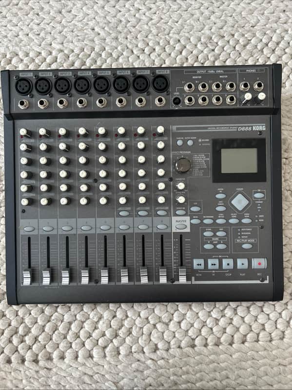 Korg D888 8-Track Digital Recording Studio 2000s - Black