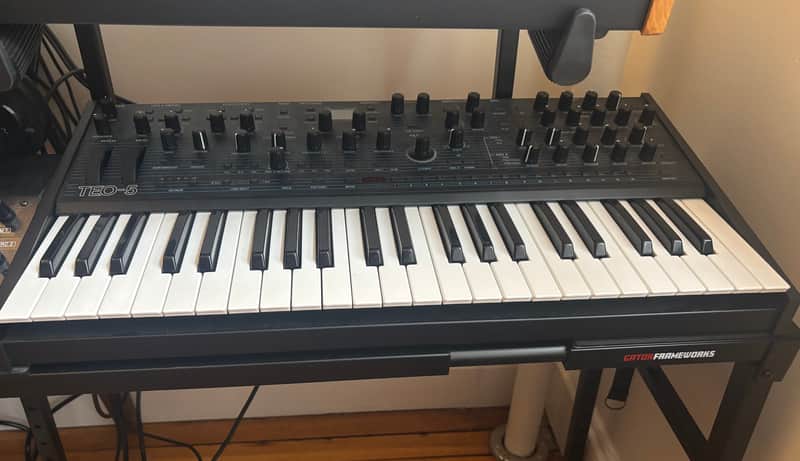 Oberheim TEO-5 44-Key 5-Voice Synthesizer 2024 - Present - Black