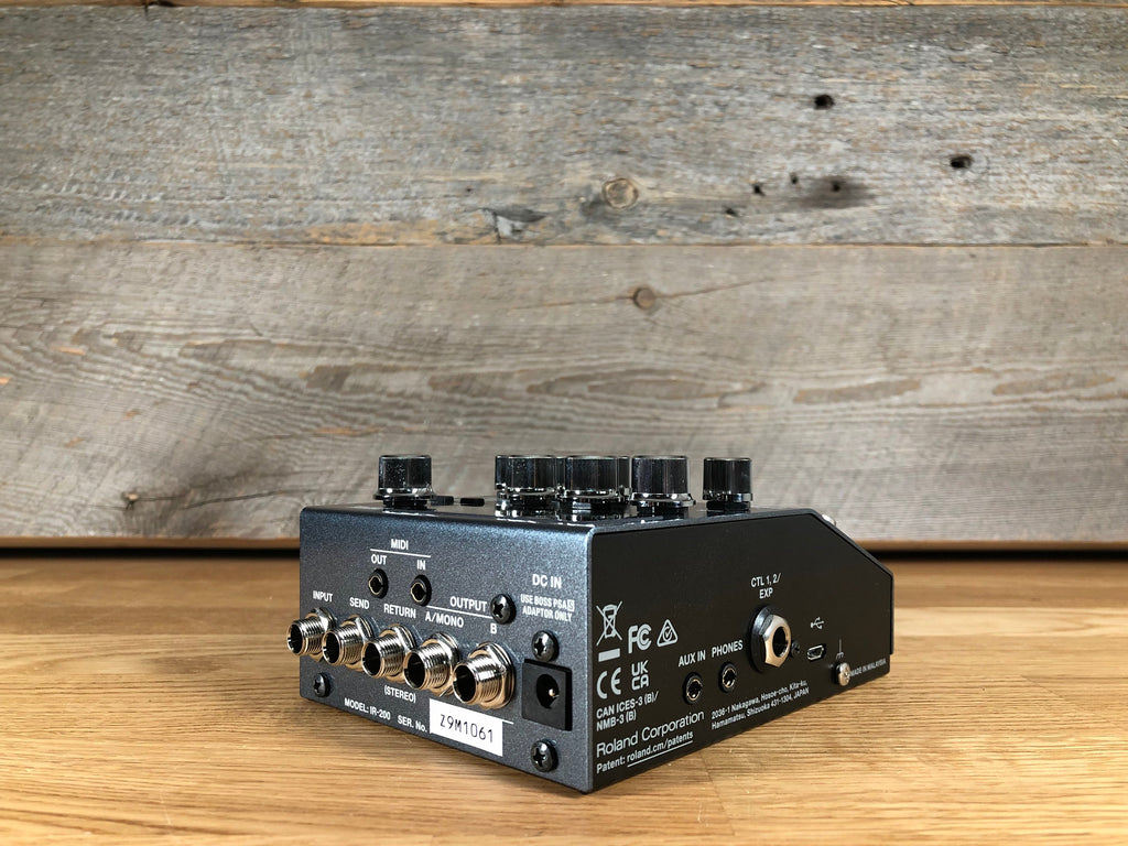 Boss IR-200 Amp & IR Cabinet