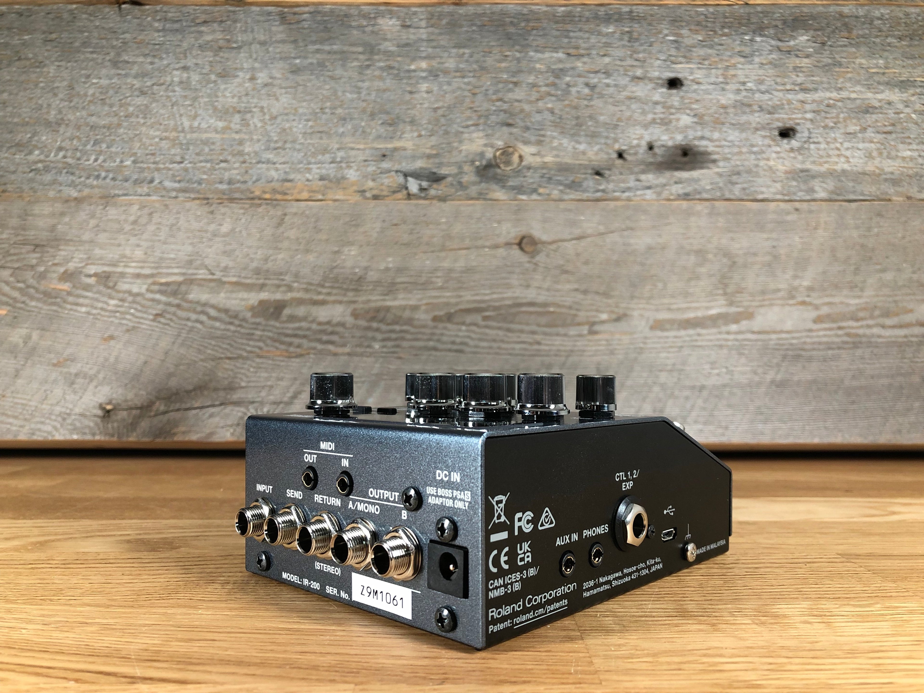 Boss IR-200 Amp & IR Cabinet