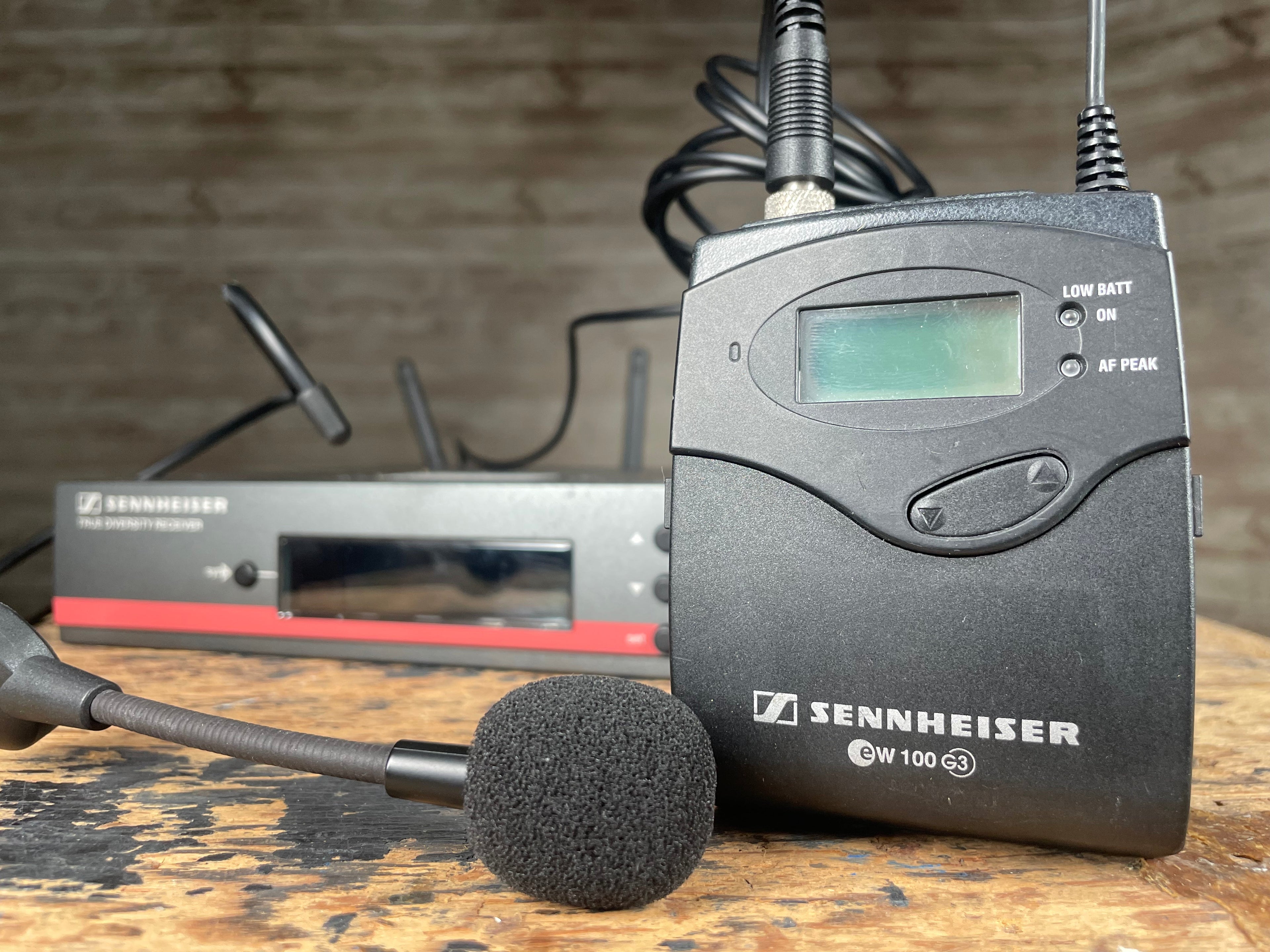 Sennheiser G3 Evolution Series Wireless System with ME3 Headset — Headphones
