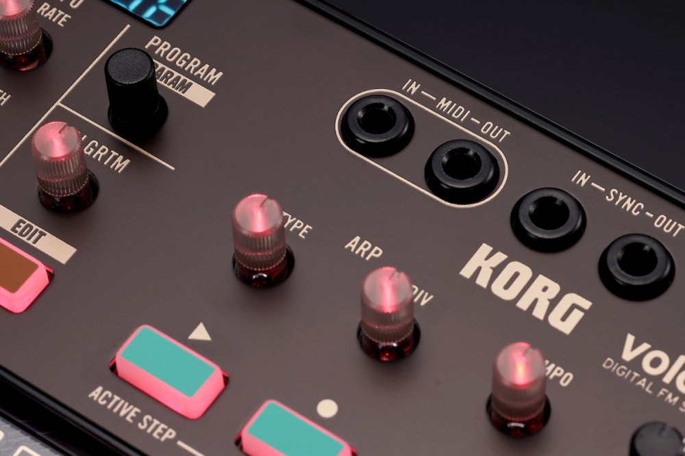 KORG Volca FM2 — Synthesizer