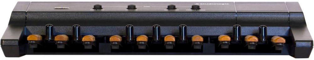 STUDIOLOGIC MP-117 — MIDI Controller, MIDI performance control surface
