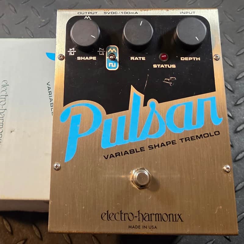 Electro-Harmonix Pulsar Tremolo Big Box