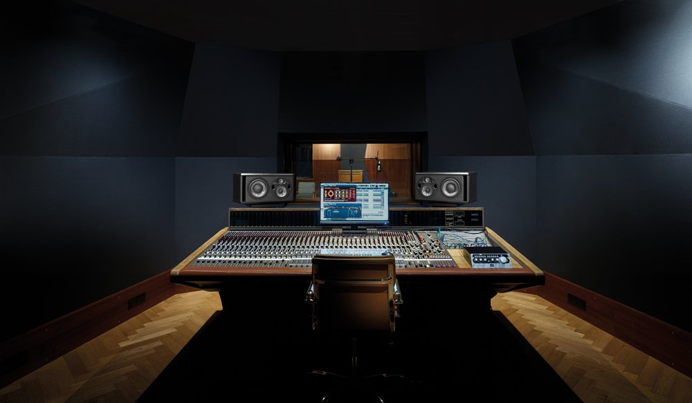FOCAL Trio6ST Black — Studio Monitor, nearfield reference loudspeaker