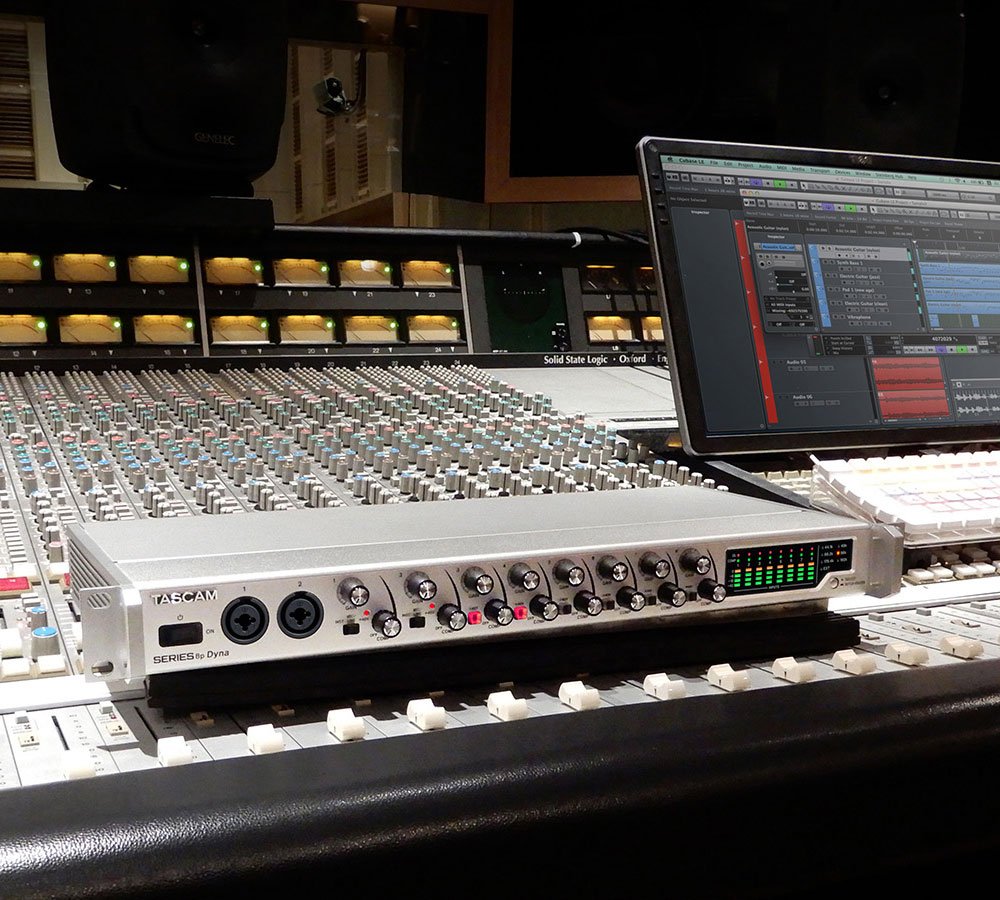 TASCAM Series 8p Dyna — Microphone, studio recording microphone body