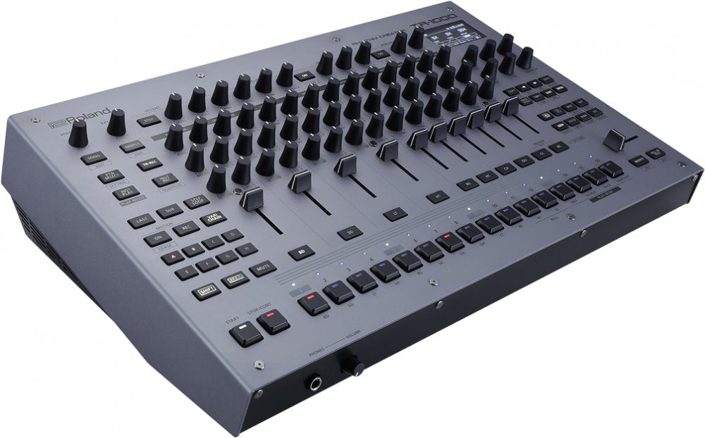 ROLAND TR-1000 — Drum Machine, rhythm production drum machine