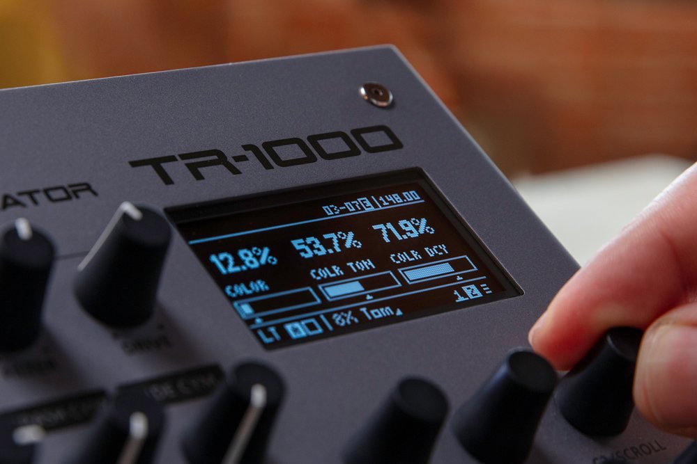 ROLAND TR-1000 — Drum Machine, rhythm production drum machine