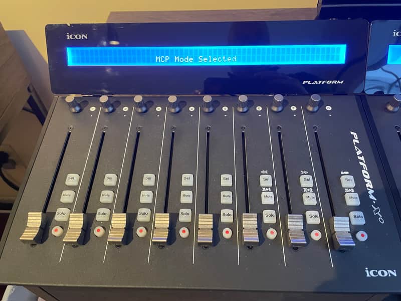 Icon Pro Audio Platform X+ Extender with Display