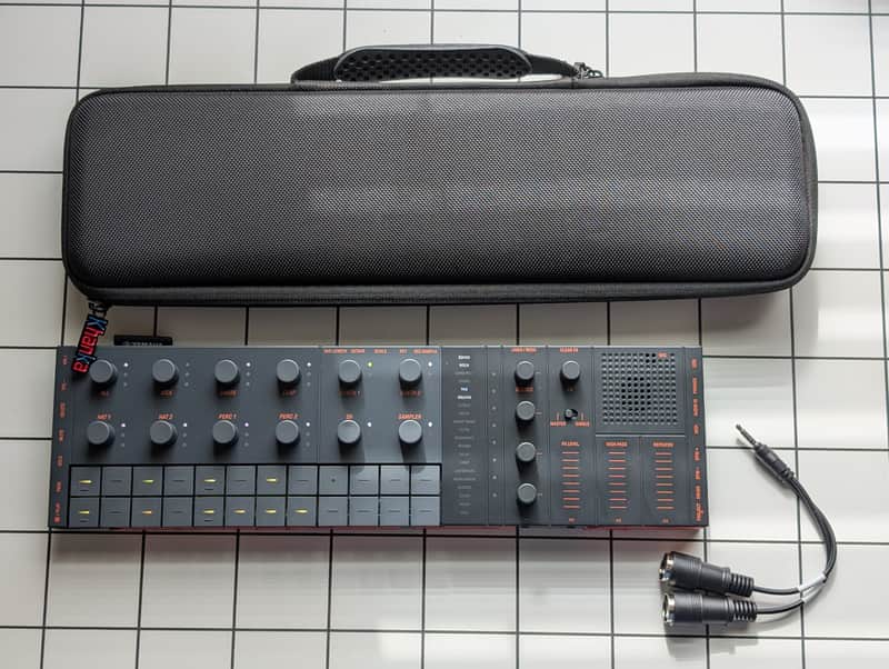Yamaha Seqtrak Mobile Music Ideastation - Black with Carrying Case
