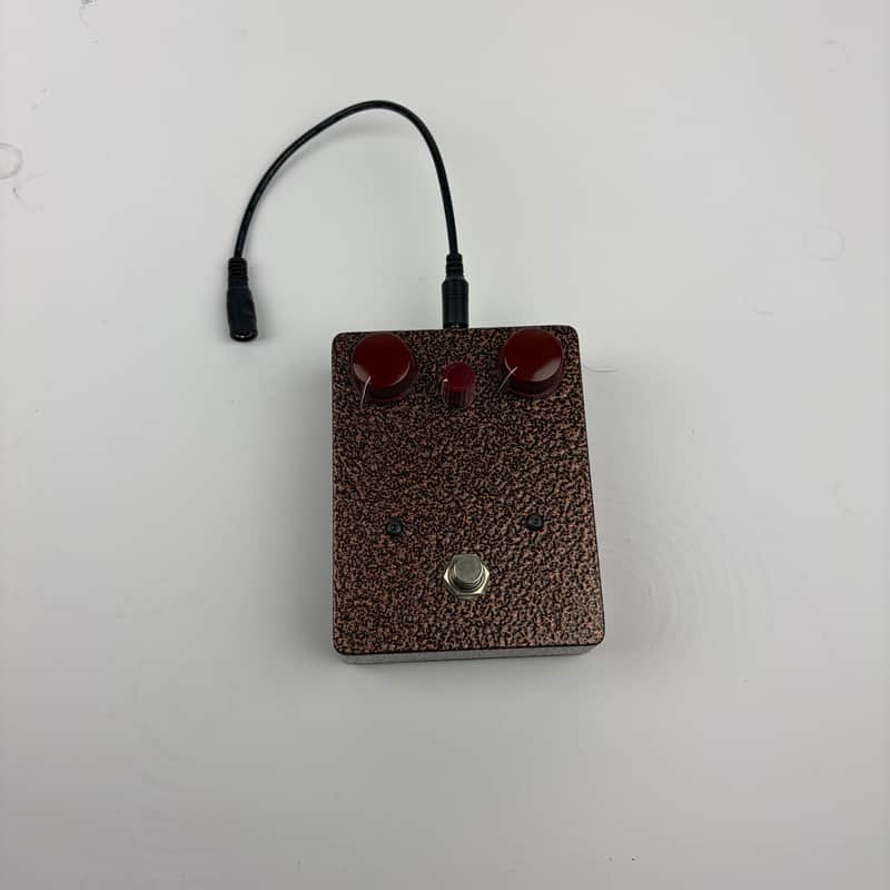 SAG BC108 Fuzzface - Matthew Dunne - NOS Parts As seen in the new issue of " Tone Quest" Magazine !!