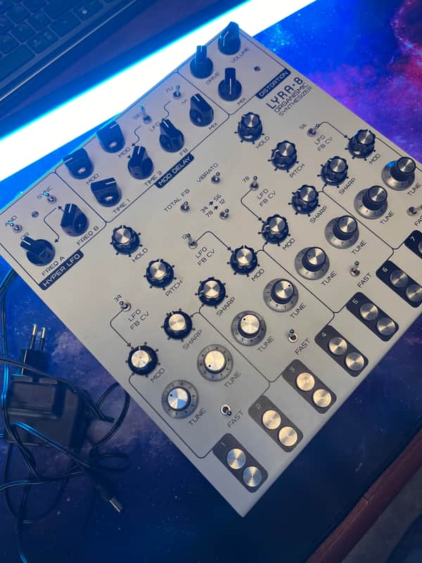 SOMA Laboratory Lyra-8 Organismic Synthesizer – Mint Condition, Boxed, Barely Used
