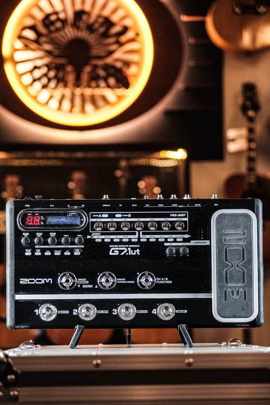 2000s Zoom G7.1ut Guitar Effects Console