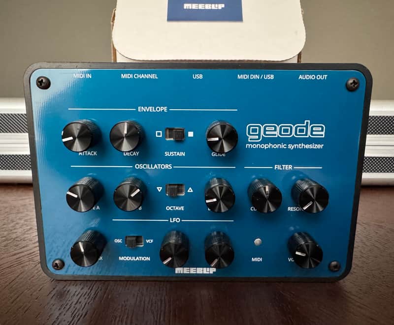 MeeBlip Geode digital monosynth module w/ MeeBlip BlipCase