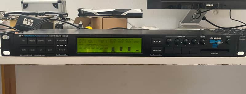 Alesis S4 Plus Quadrasynth Rack
