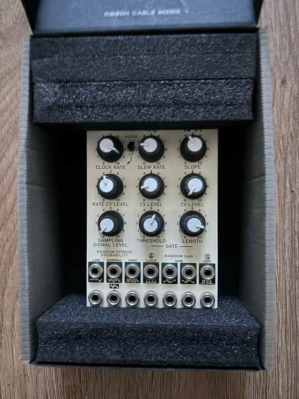 Cwejman RG-6 Random Generator 2010s - Eggshell