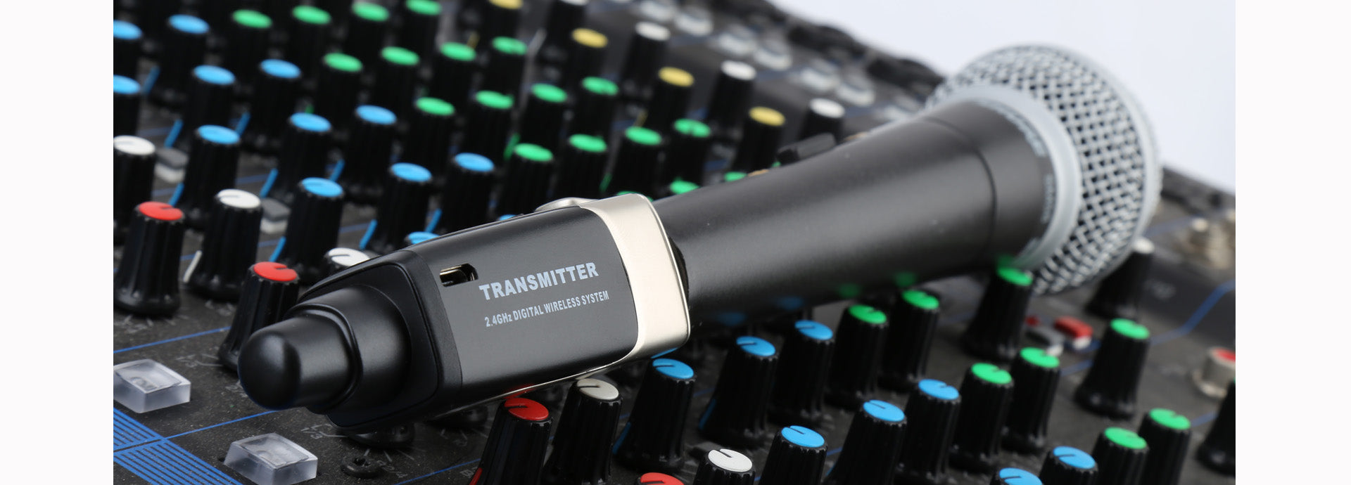 XVIVE U3 2.4 GHz Wireless Microphone System, studio recording microphone body
