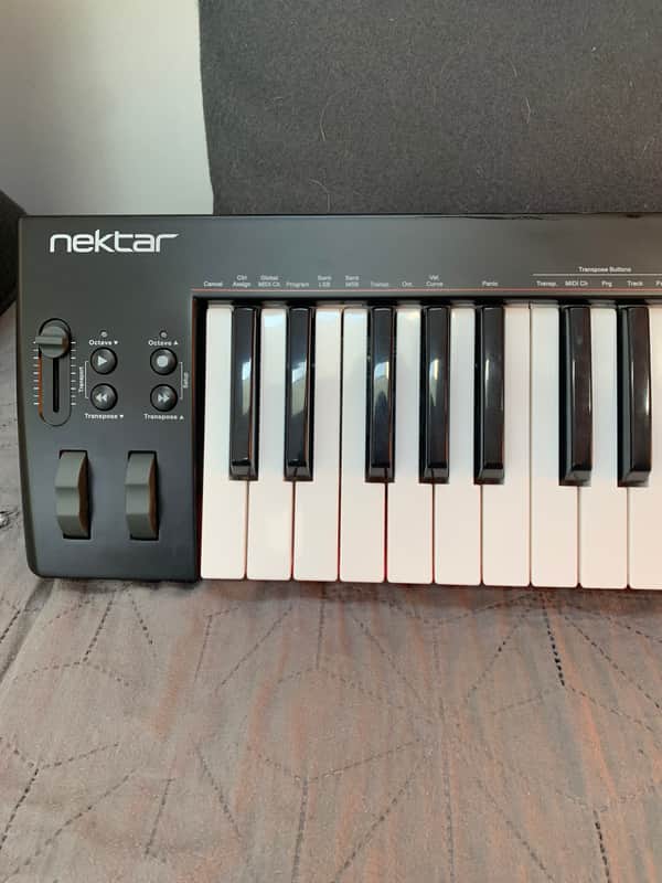 Nektar SE49 USB MIDI Keyboard Controller 2021 - Black