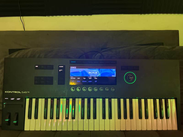 Native Instruments Komplete Kontrol S49 MK3