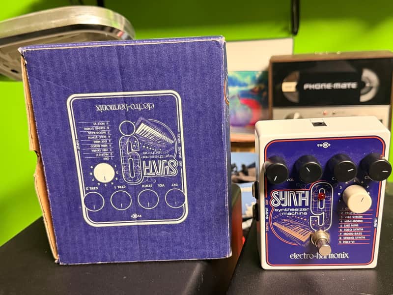 Electro-Harmonix Synth9 2017 - Present - Purple