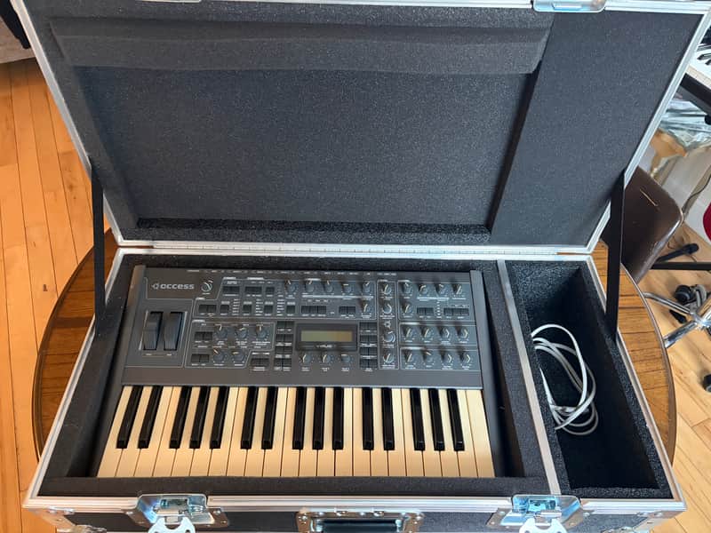 Access Virus TI2 Dark Star 37-Key Synth +CUSTOM CASE
