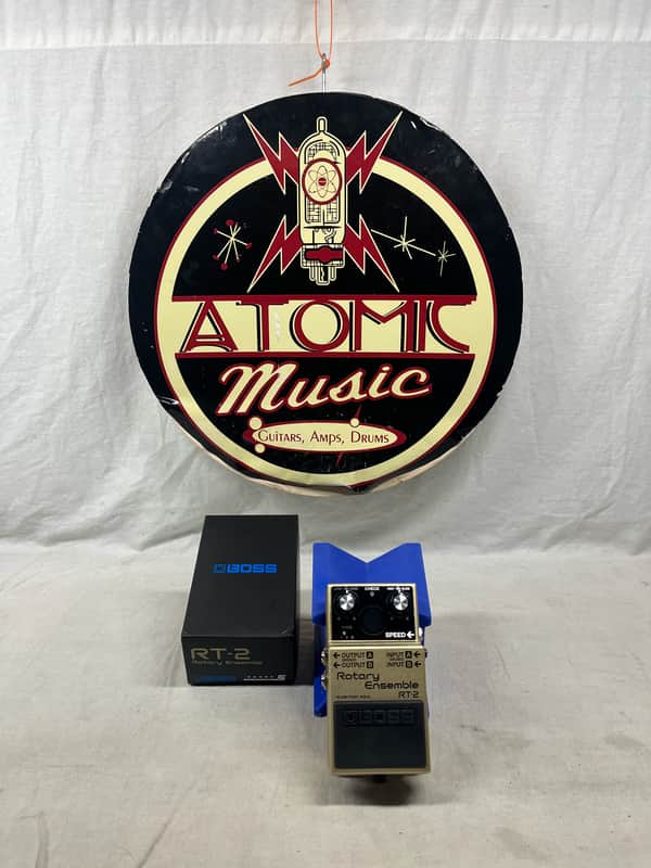 Boss RT-2 rt2 Rotary Ensemble Pedal with Box