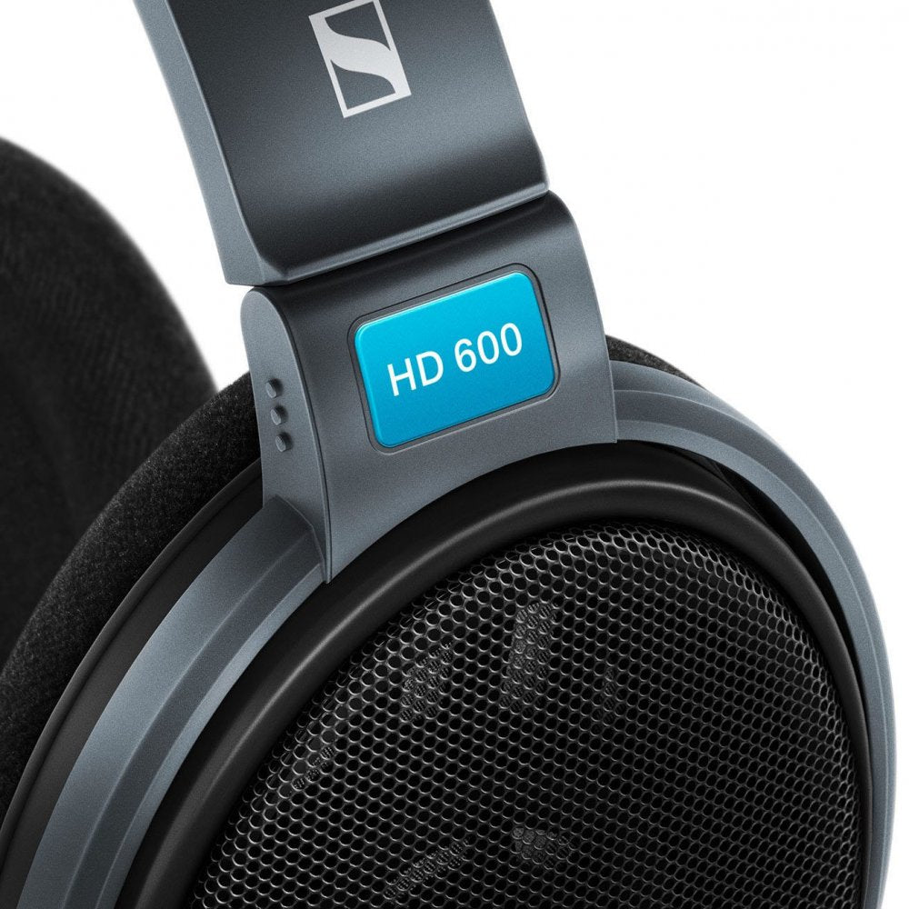 SENNHEISER HD 600 — Headphones