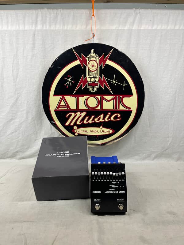 Boss EQ-200 eq200 Graphic Equalizer Pedal with Box
