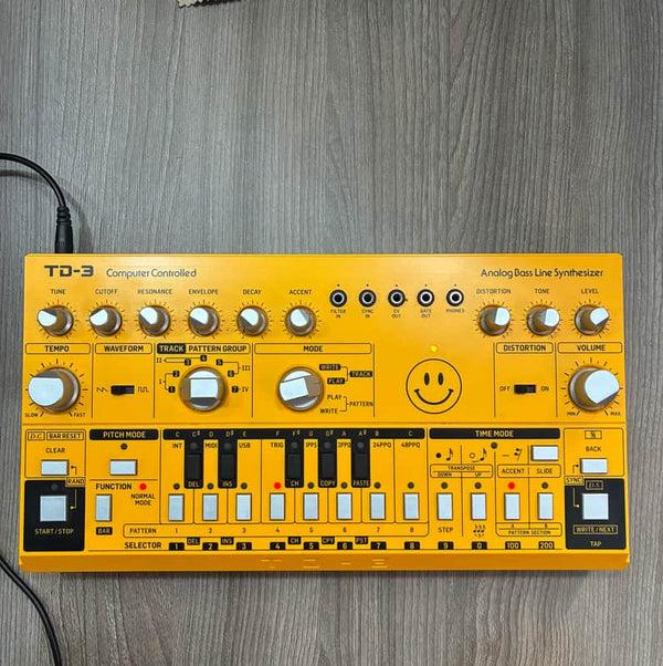 Behringer TD-3 Analog Bass Line Synthesizer 2019 - Present - Transparent Orange