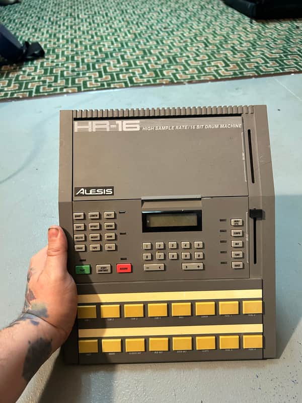 Alesis HR-16 High Sample Rate 16-Bit Drum Machine 1980s - Gray