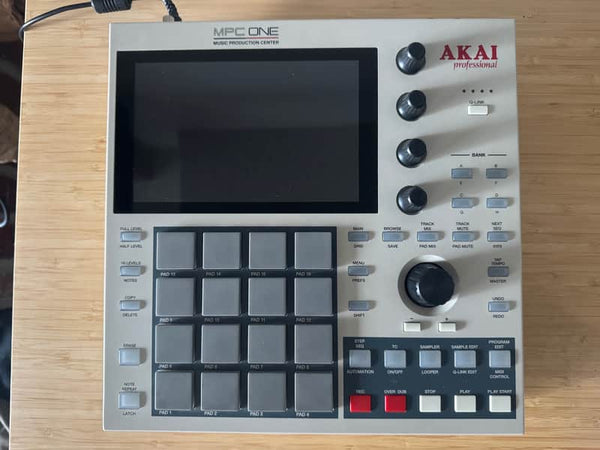 Akai MPC One - Retro Edition - Grey