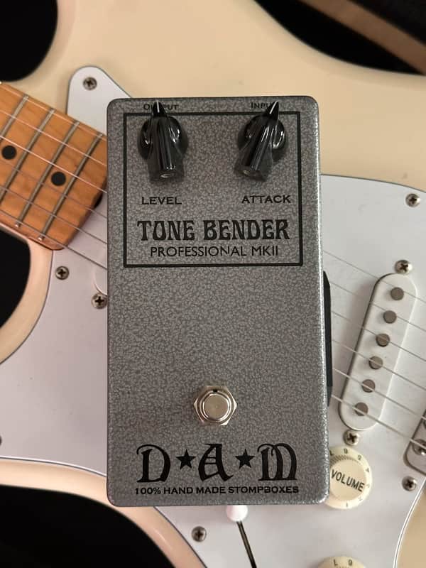 DAM Tone Bender Professional MKII – #308 – Handmade in England – Box & Candy