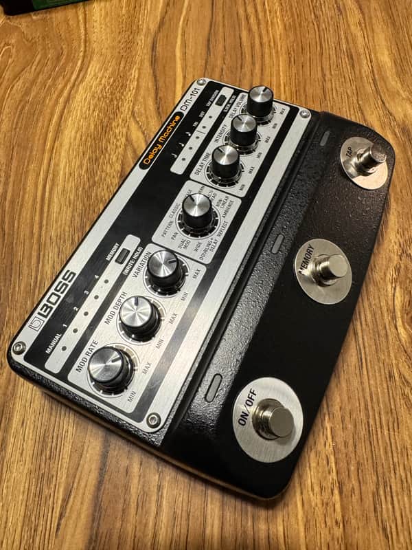 Boss DM-101 Delay Machine - Present Black / Silver