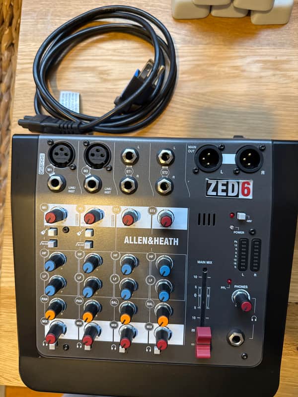 Allen & Heath ZED-6 Compact 6-Input Mixer 2016 - Present - Black
