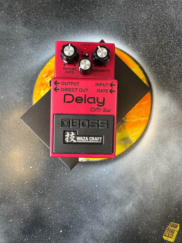 Boss DM-2W Delay Waza Craft