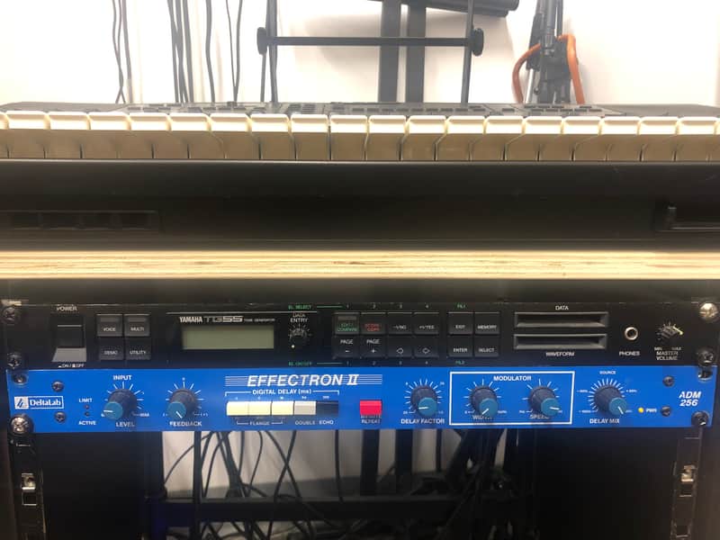 DeltaLab Effectron ADM 256 Digital Delay 1980s - Blue