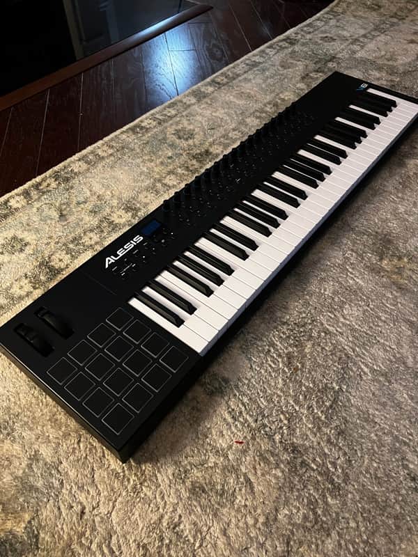 Alesis VI61 USB MIDI Keyboard & Pad Controller
