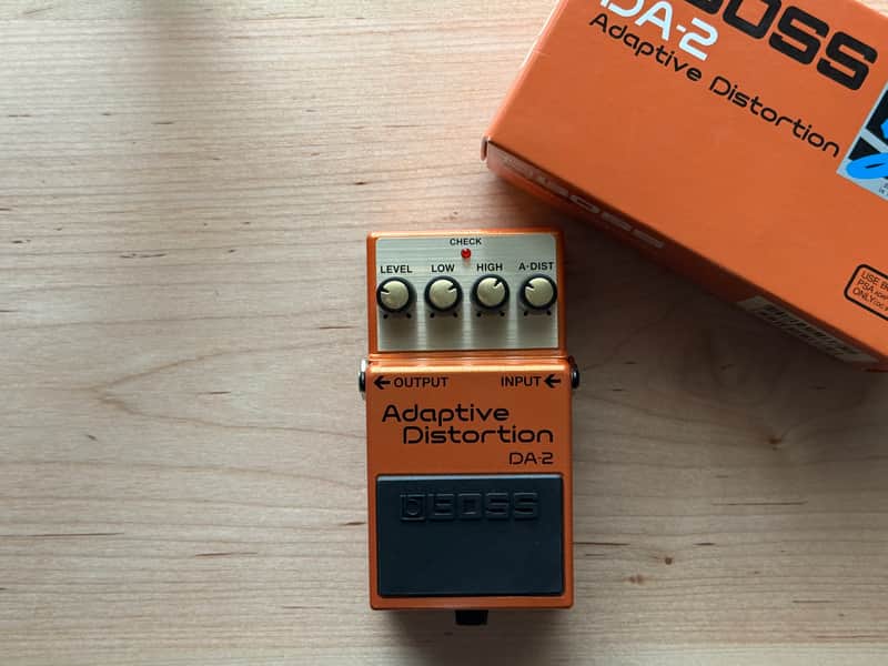 Boss DA-2 Adaptive Distortion