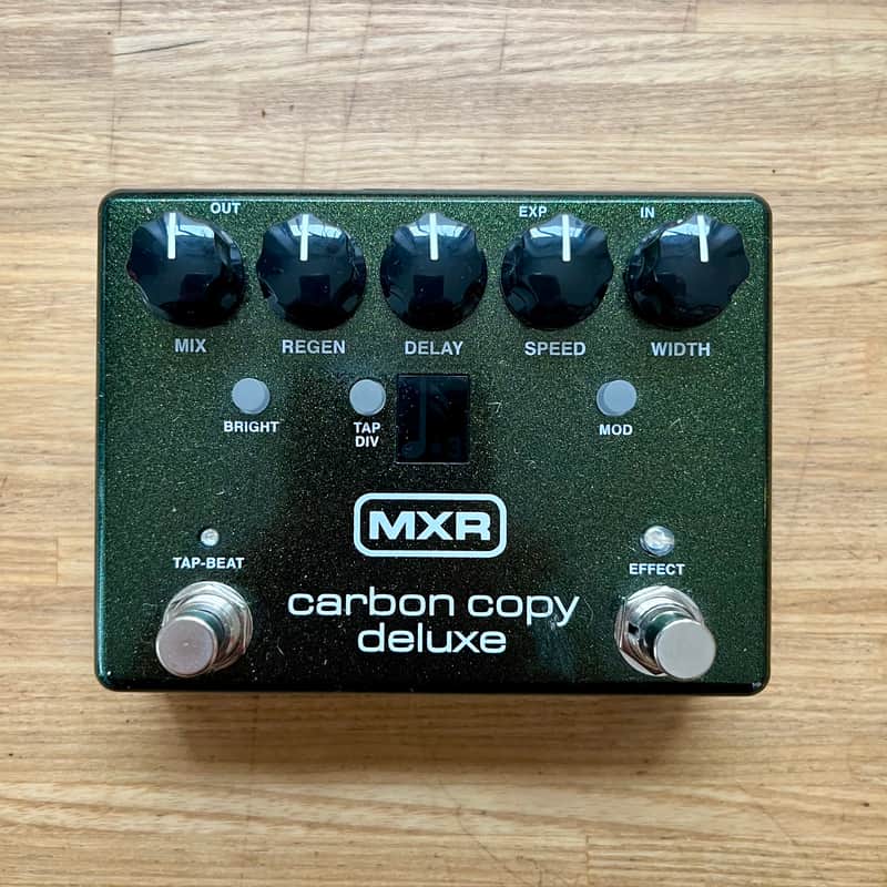 MXR M292 Carbon Copy Deluxe Analog Delay 2017 - Present - Green